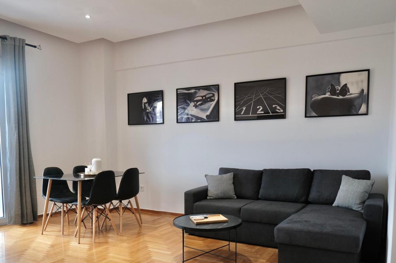 Synpiraeus Apartments & Studios Екстер'єр фото